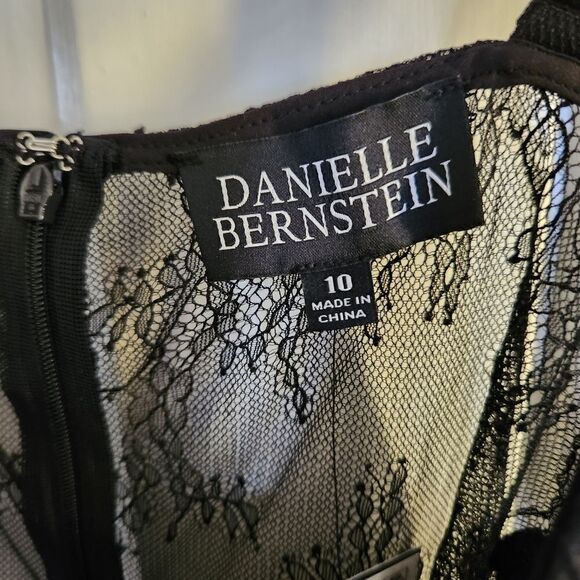 Danielle Bernstein Lace Thong Bodysuit Size 10 - Picture 6 of 10